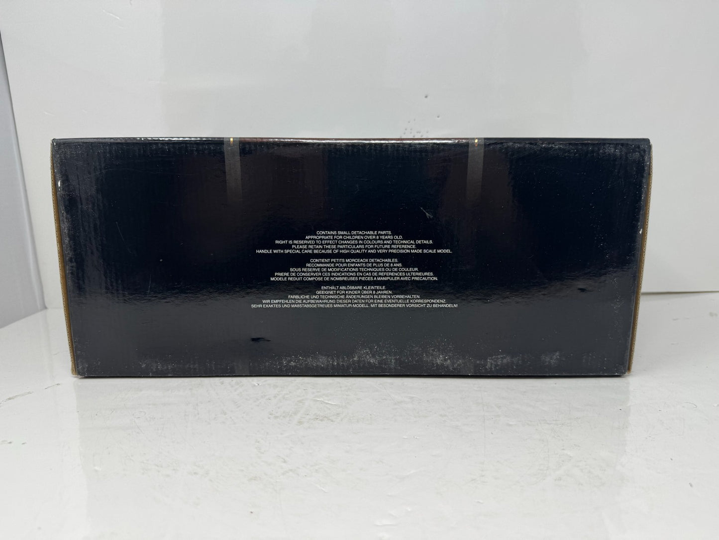 Yat Ming Road Signature 1958 Studebaker Golden Hawk 1:18 Diecast Coin Edition