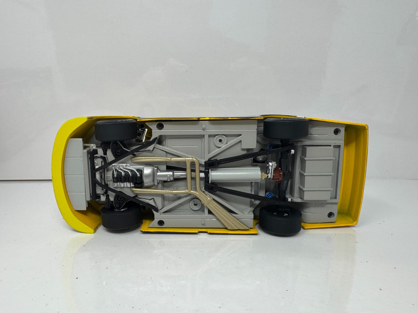 Lionel NASCAR Kasey Kahne #5 Hellmann's Daytona Win 2014 Camaro 1:24 Diecast