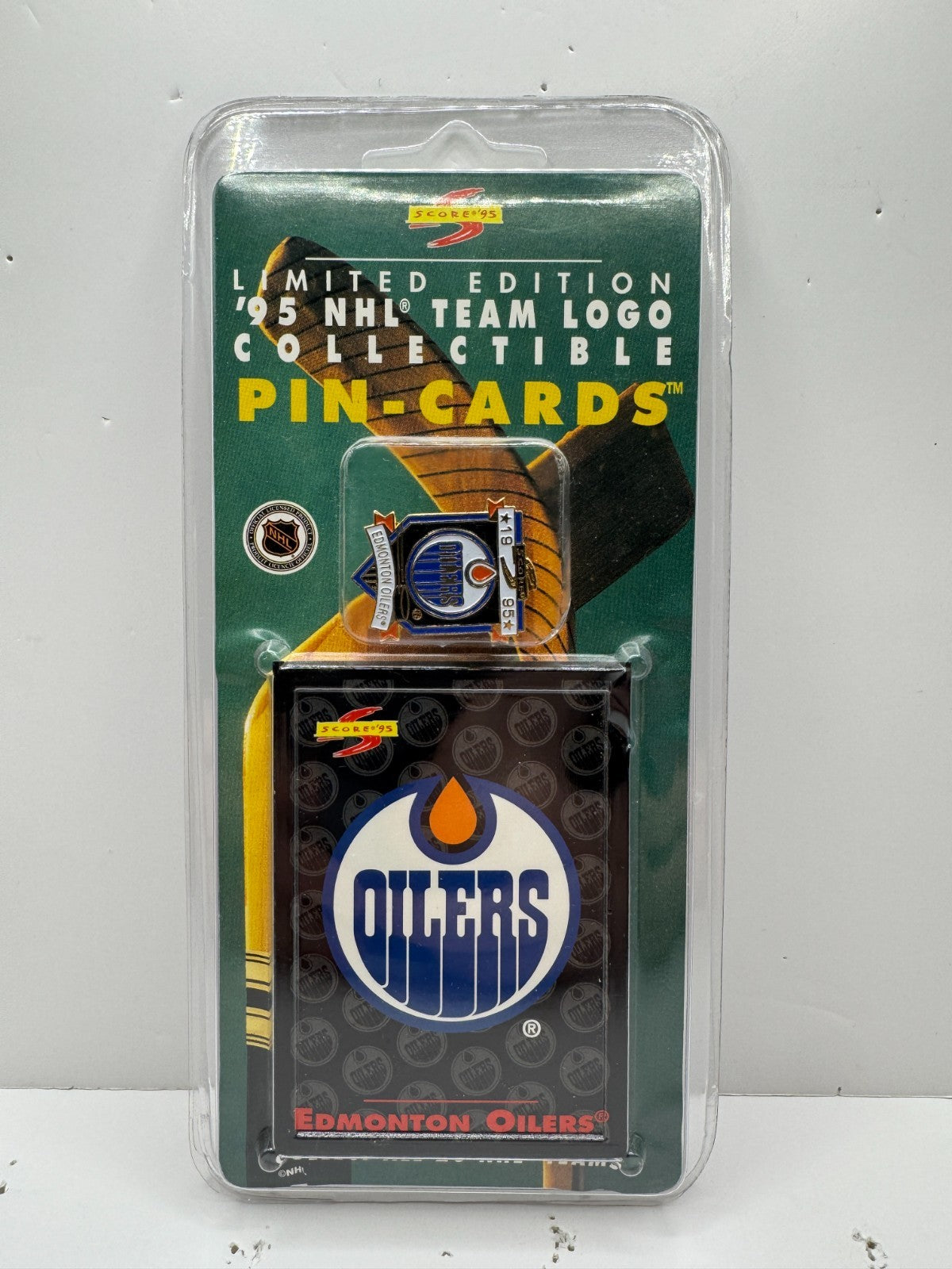 Edmonton Oilers 1995 Score Pin-Cards NHL Team Logo Lapel Pin