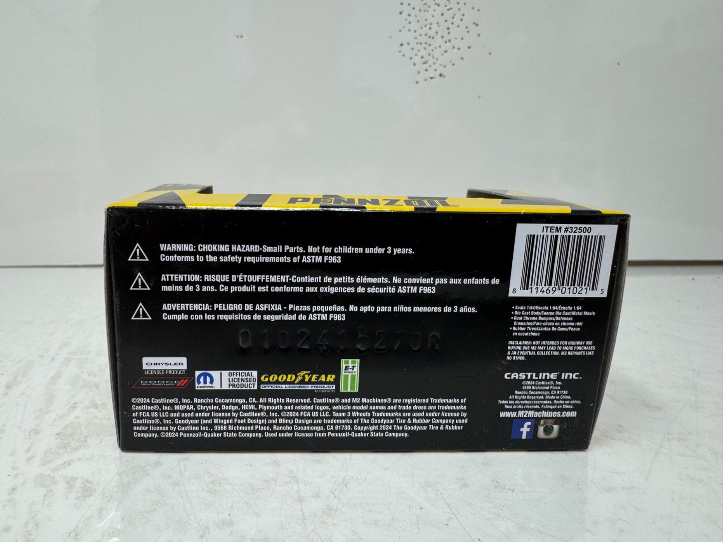 M2 Machines Pennzoil 1971 Dodge Challenger Funny Car 1:64 Diecast