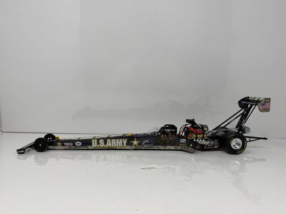 Action NHRA Tony Schumacher U.S Army Top Fuel Dragster 1:24 Diecast Liquid Color
