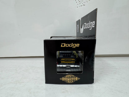 M2 Machines 1978 Dodge Adventurer 150 Midnite Express 1:64 Diecast