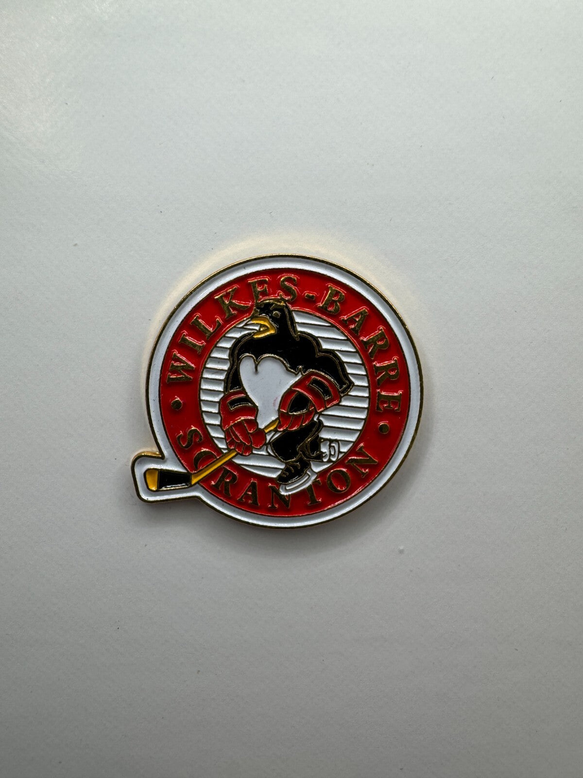Wilkes-Barre/Scranton Penguins&nbsp;AHL Hockey Team Logo Lapel Pin UDT1