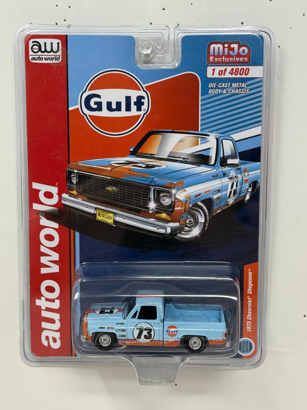 Auto World Gulf 1973 Chevrolet Cheyenne 1:64 Diecast