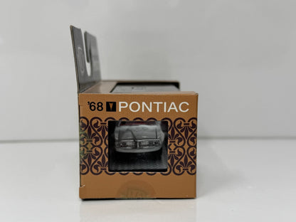 M2 Machines Pontiac 1968 Pontiac Firebird 400 H.O. 1:64 Diecast