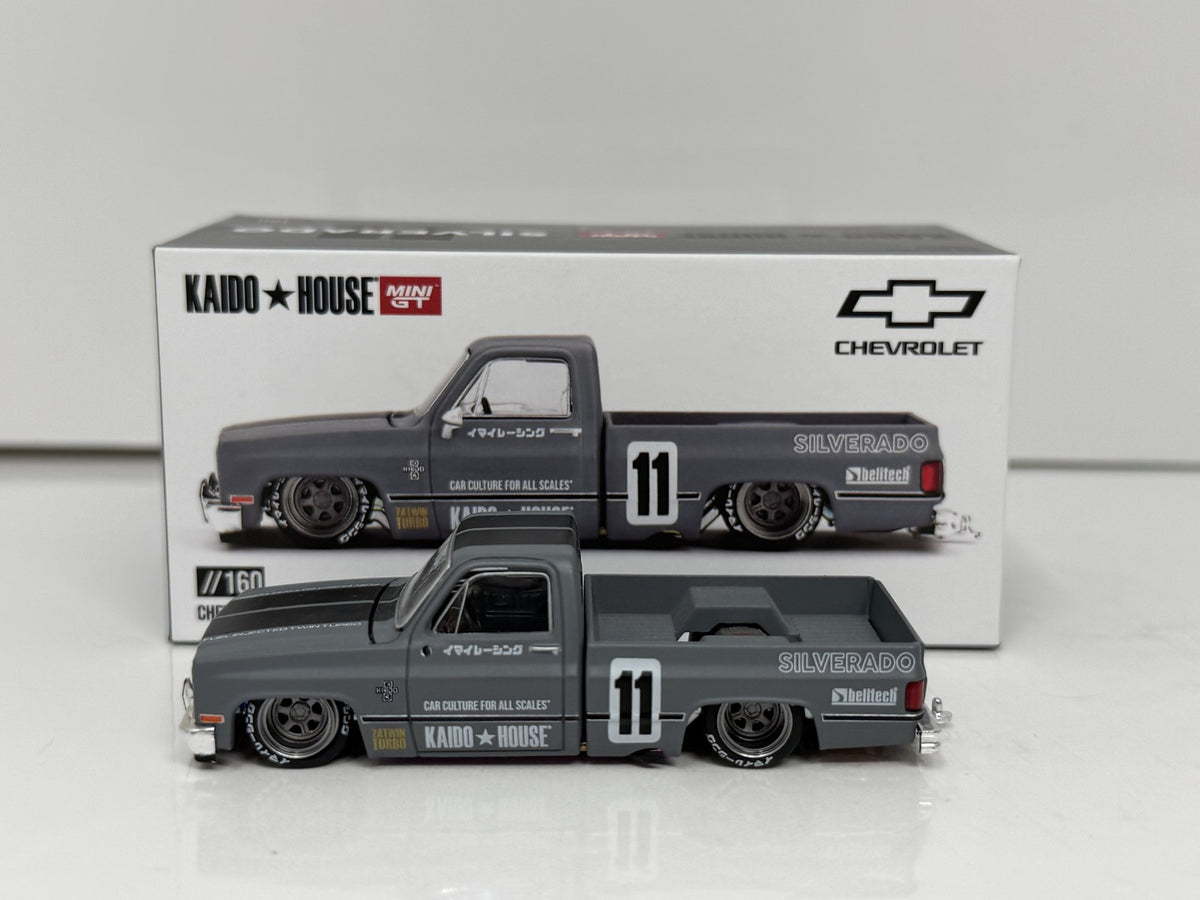 Kaido House Mini GT Chevrolet Silverado Kaido V2 1:64 Diecast