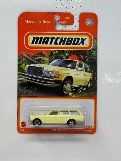 Matchbox Mercedes-Benz S123 Station Wagon 1:64 Diecast