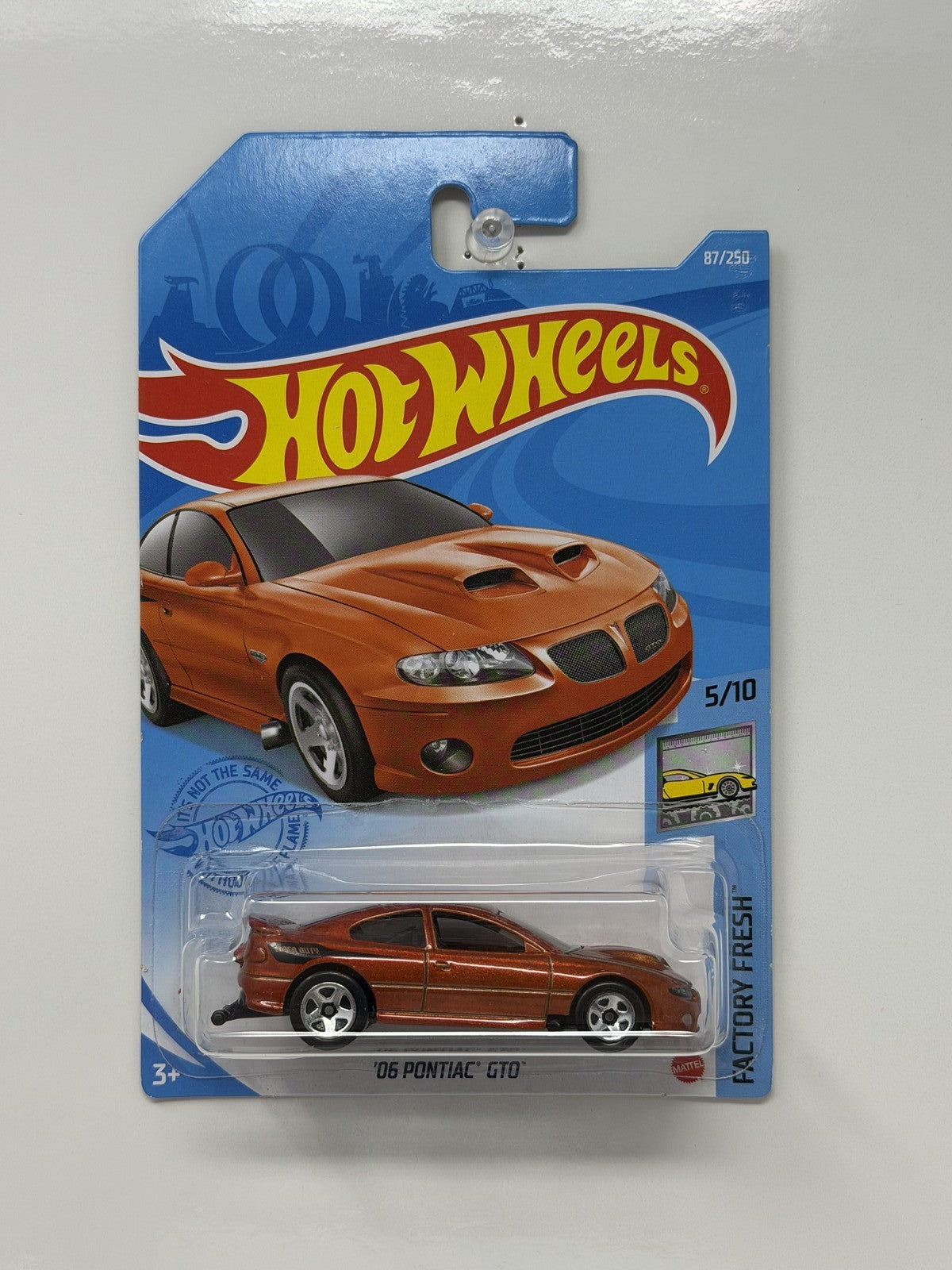 Hot Wheels Factory Fresh 2006 Pontiac GTO 1:64 Diecast Orange