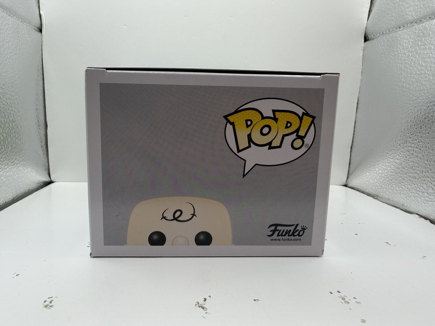 Funko Pop! Peanuts #48 Charlie Brown Pop in a Box Vinyl Figure