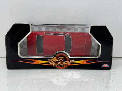 Motormax American Graffiti 1974 Ford Maverick Grabber 1:24 Diecast