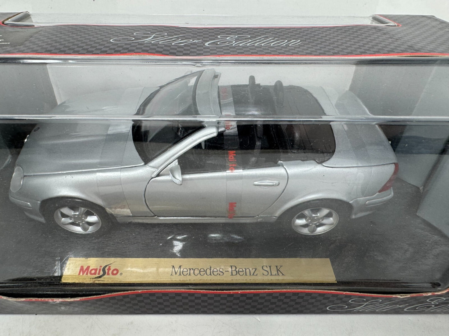 Maisto Mercedes-Benz SLK Silver Series 1:18 Diecast