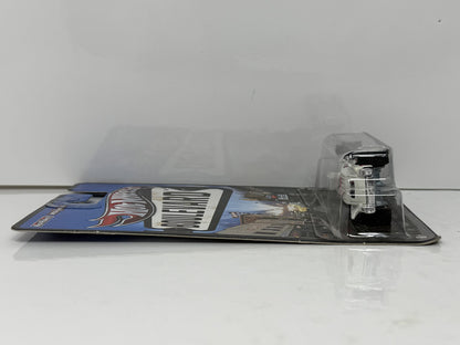 Hot Wheels Boulevard Fangula 1:64 Diecast Real Riders