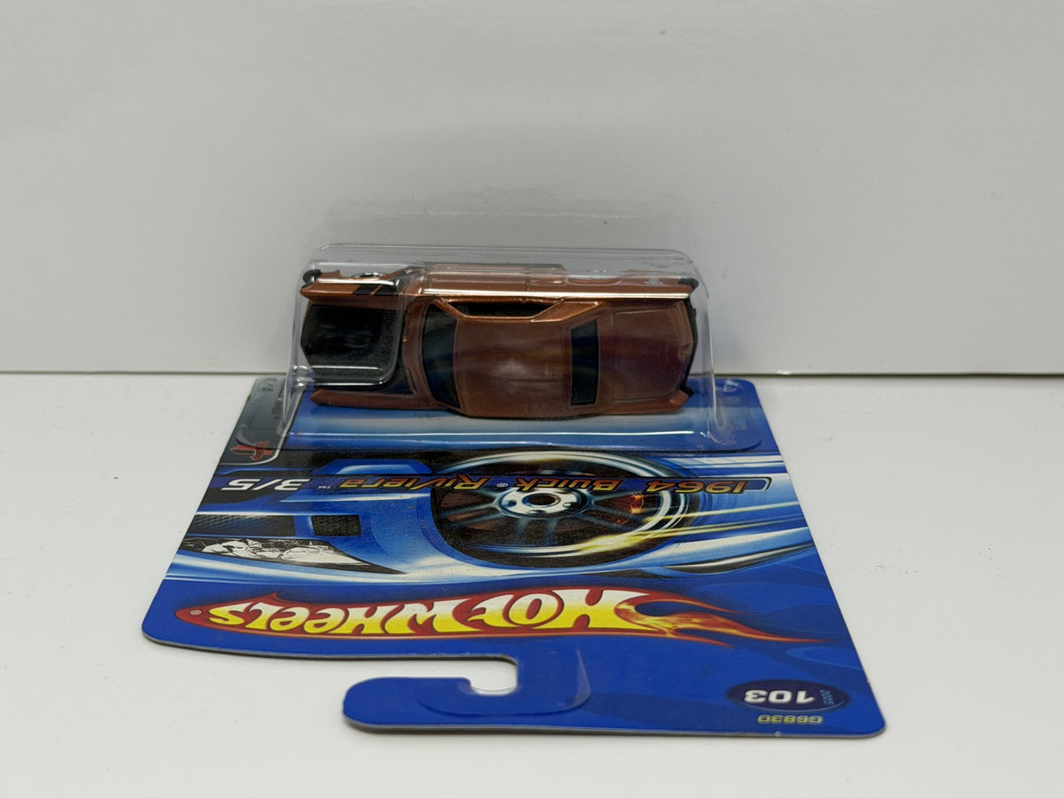 Hot Wheels Muscle Mania 1964 Buick Riviera 1:64 Diecast Copper V2