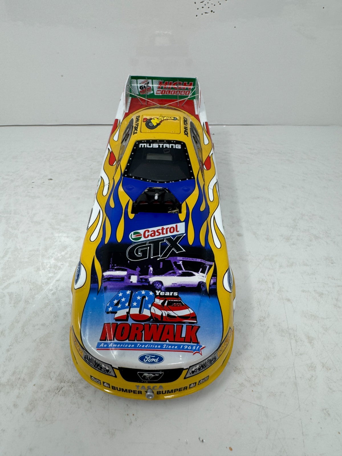 Action NHRA John Force 40th Anniv. Norwalk Raceway Park Castrol GTX 1:24 Diecast