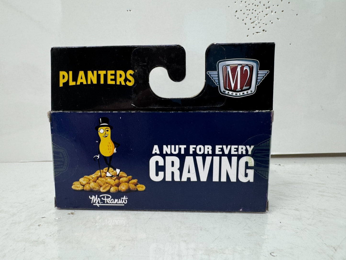 M2 Machines Planters 1959 Chevrolet Apache De Luxe Fleetside 1:64 Diecast