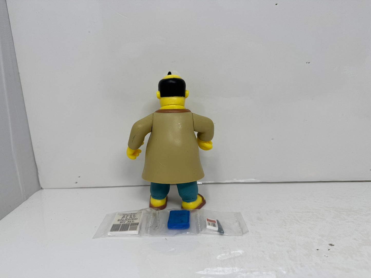 Simpsons World of Springfield Llewellyn Sinclair Figure Playmates