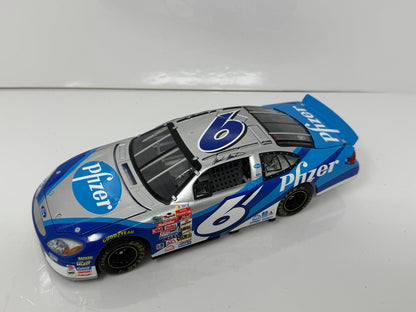 Team Caliber NASCAR Mark Martin #6 Pfizer 2001 Ford Taurus 1:24 Diecast