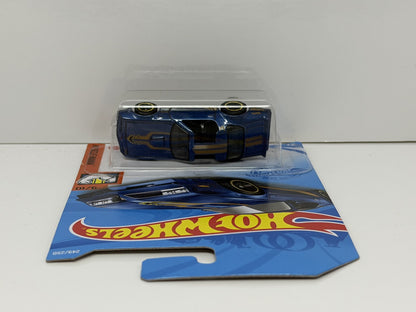 Hot Wheels Muscle Mania Hot Bird 1:64 Diecast Blue