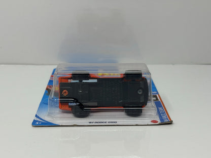 Hot Wheels Race Team 1987 Dodge D100 1:64 Diecast