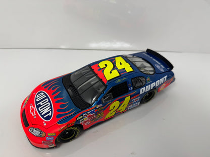 Action NASCAR Jeff Gordon #24 DuPont NEXTEL Inaugural 2004 Chevy 1:24 Diecast