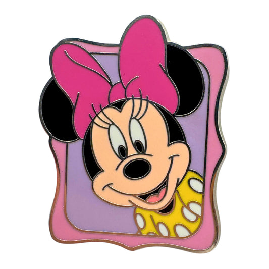 Disney Minnie Mouse Peeking Mickey & Friends Starter Trading Pin DC2S2