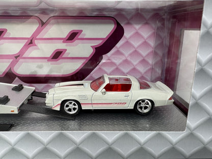 M2 Machines Z28 Chevrolet Camaro Z28 & Ramp Truck 1:64 Diecast
