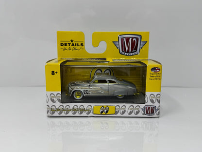 M2 Machines Moon Equipped 1949 Mercury Custom RAW CHASE 1:64 Diecast