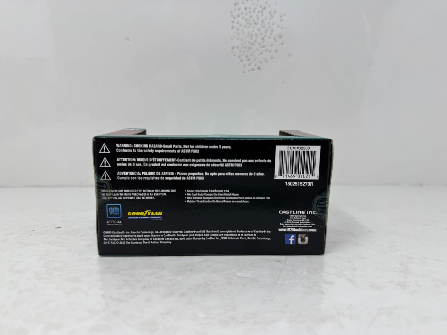 M2 Machines Chevrolet 1973 Chevrolet Cheyenne Super 20 4x4 1:64 Diecast