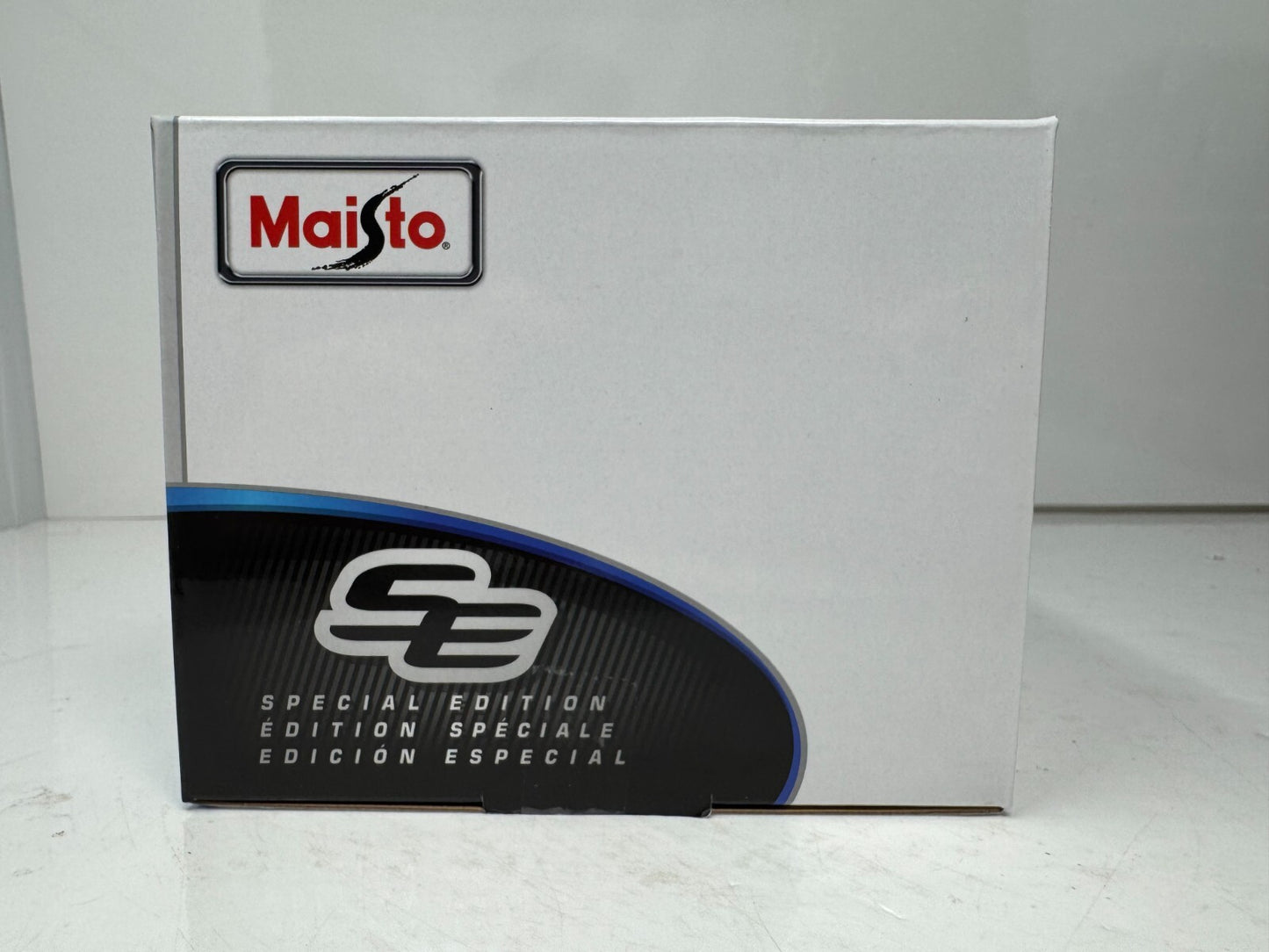 Maisto 1970 Chevrolet Nova SS Coupe Special Edition 1:18 Diecast