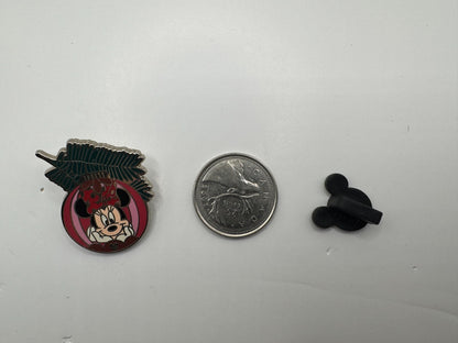 DLR Disney Minnie Mouse Christmas Ornament Hidden Mickey Trading Pin DC2S2