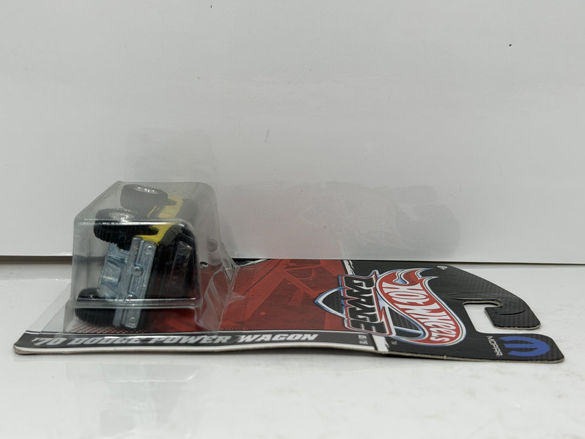 Hot Wheels Garage Mopar 1970 Dodge Power Wagon 1:64 Diecast Real Riders