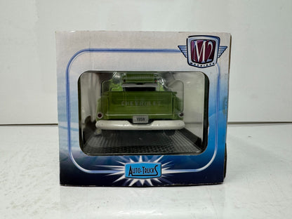 M2 Machines Auto Trucks 1958 Chevrolet Apache Step Side Limited 1:24 Diecast