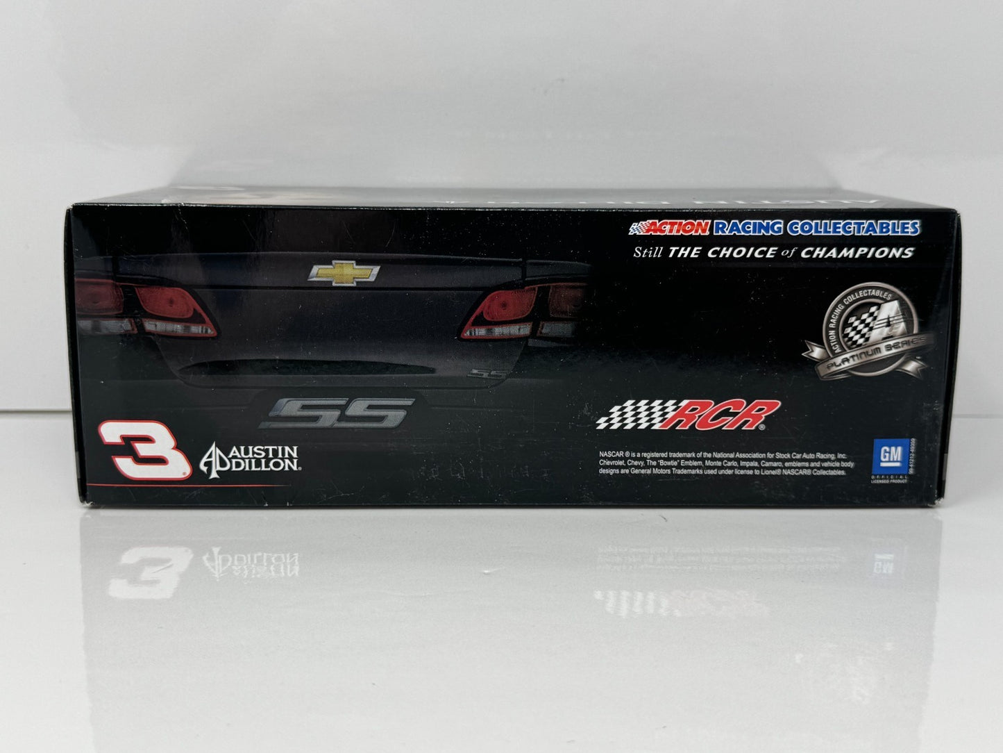 Lionel NASCAR Austin Dillon #3 Dow Automotive 2014 Chevrolet SS 1:24 Diecast