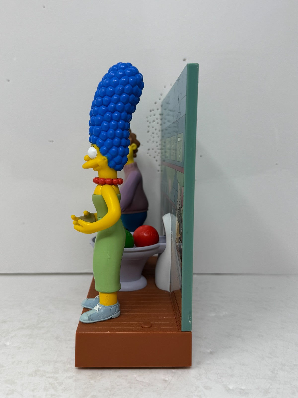 Simpsons World of Springfield Barney's Bowl-A-Rama Playmates Playset Diorama