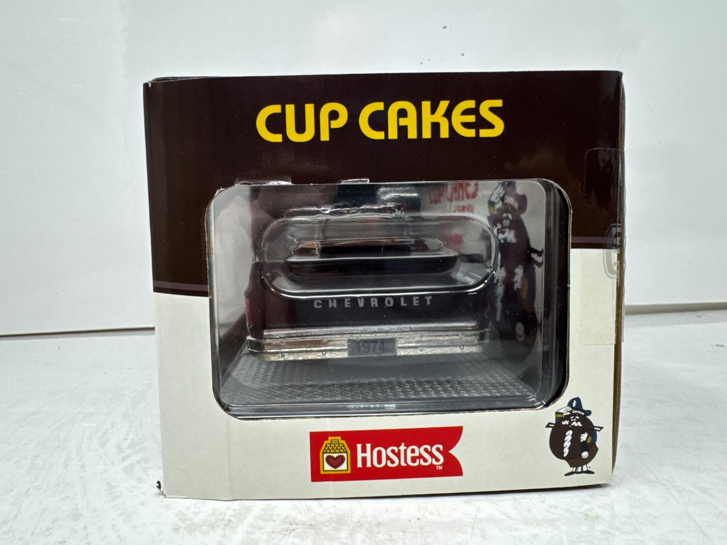 M2 Machines Hostess Cup Cakes 1974 Chevrolet Cheyenne 10 1:24 & 1:64 Diecast