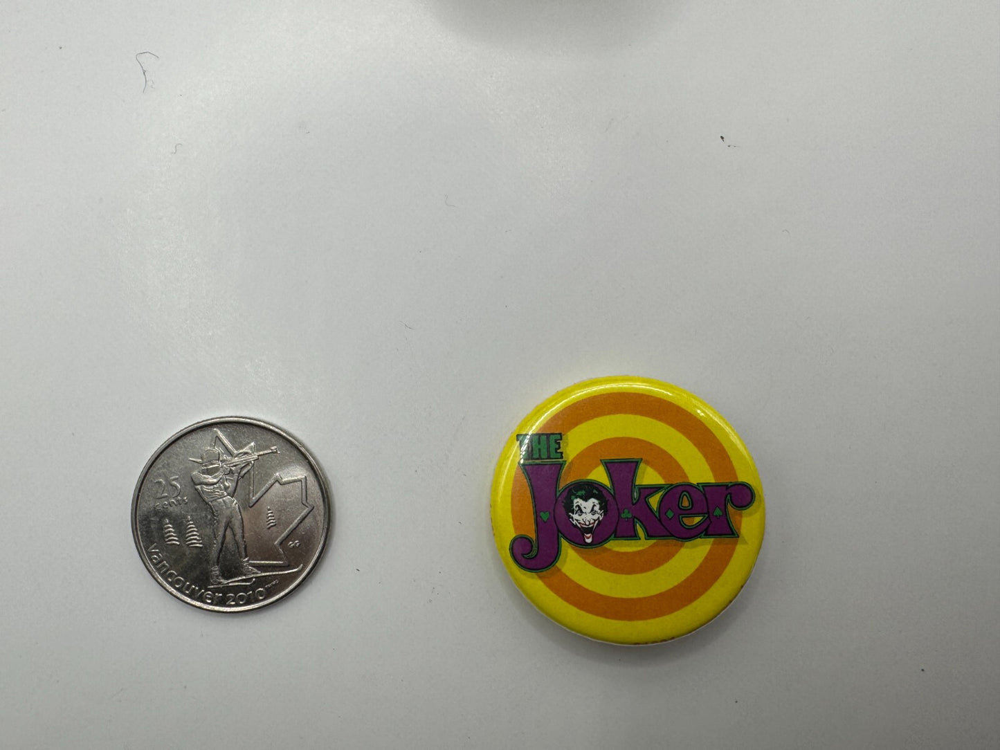 DC The Joker Pin-back Button UDT1