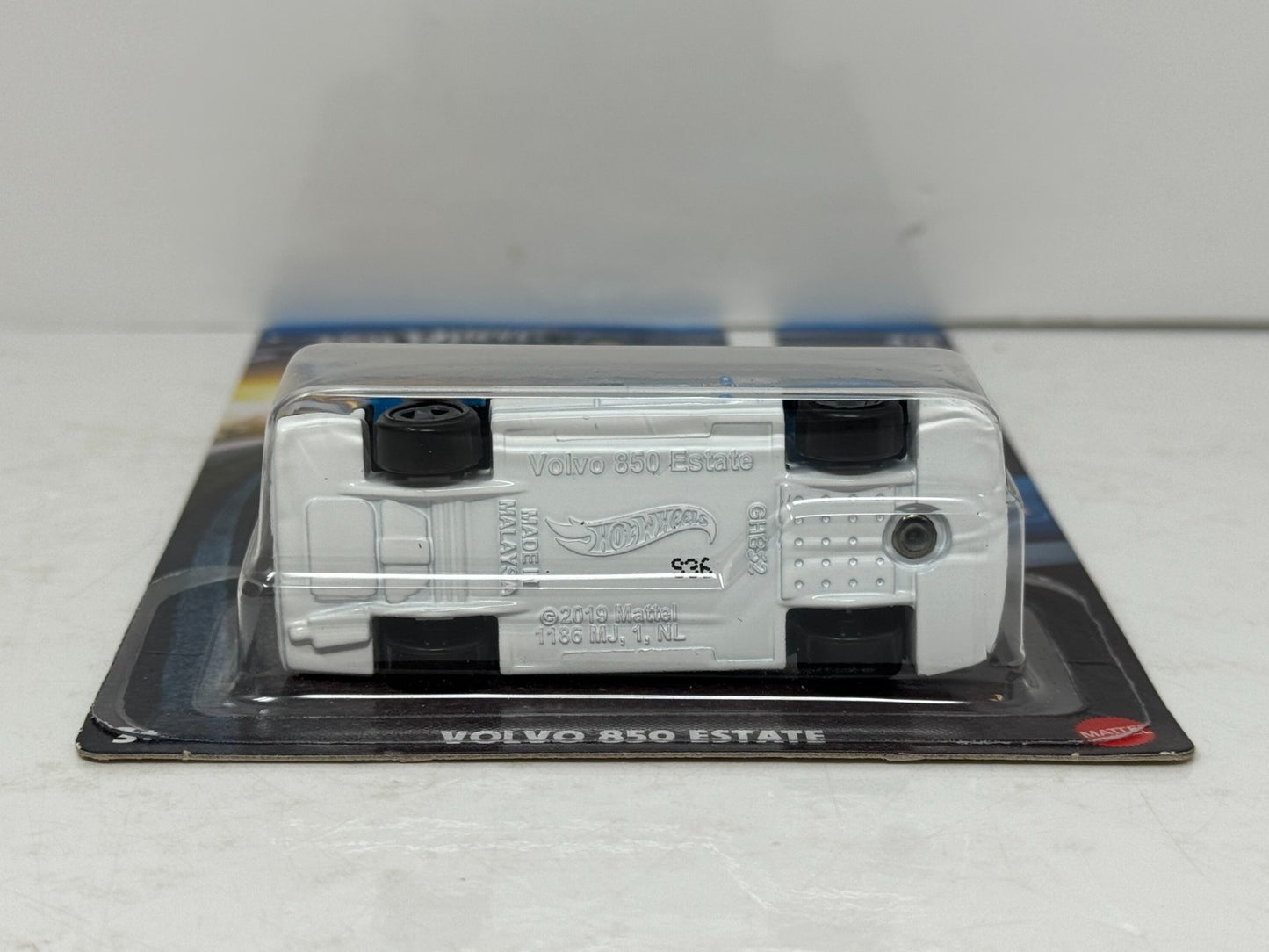 Hot Wheels Hot Wagons Volvo 850 Estate 1:64 Diecast
