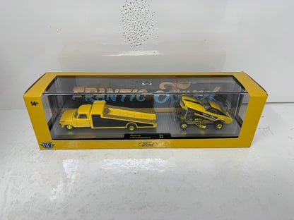 M2 Machines Auto Haulers 1969 Ford Mustang Funny Car & Hauler CHASE 1:64 Diecast