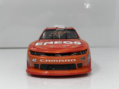 Lionel NASCAR Kyle Larson #42 ENEOS 2018 Chevy Camaro Autographed 1:24 Diecast