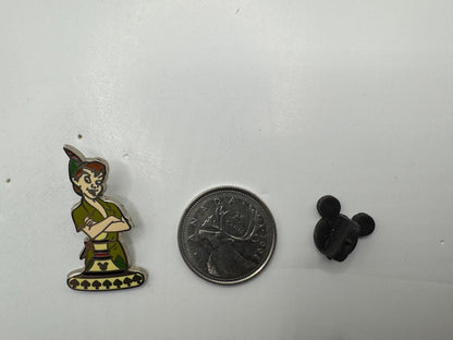 DLR Disney Peter Pan Chess Hidden Mickey Trading Pin DC1S15