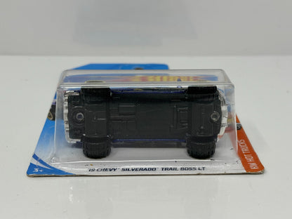 Hot Wheels HW Hot Trucks 2019 Chevy Silverado Trail Boss LT 1:64 Diecast