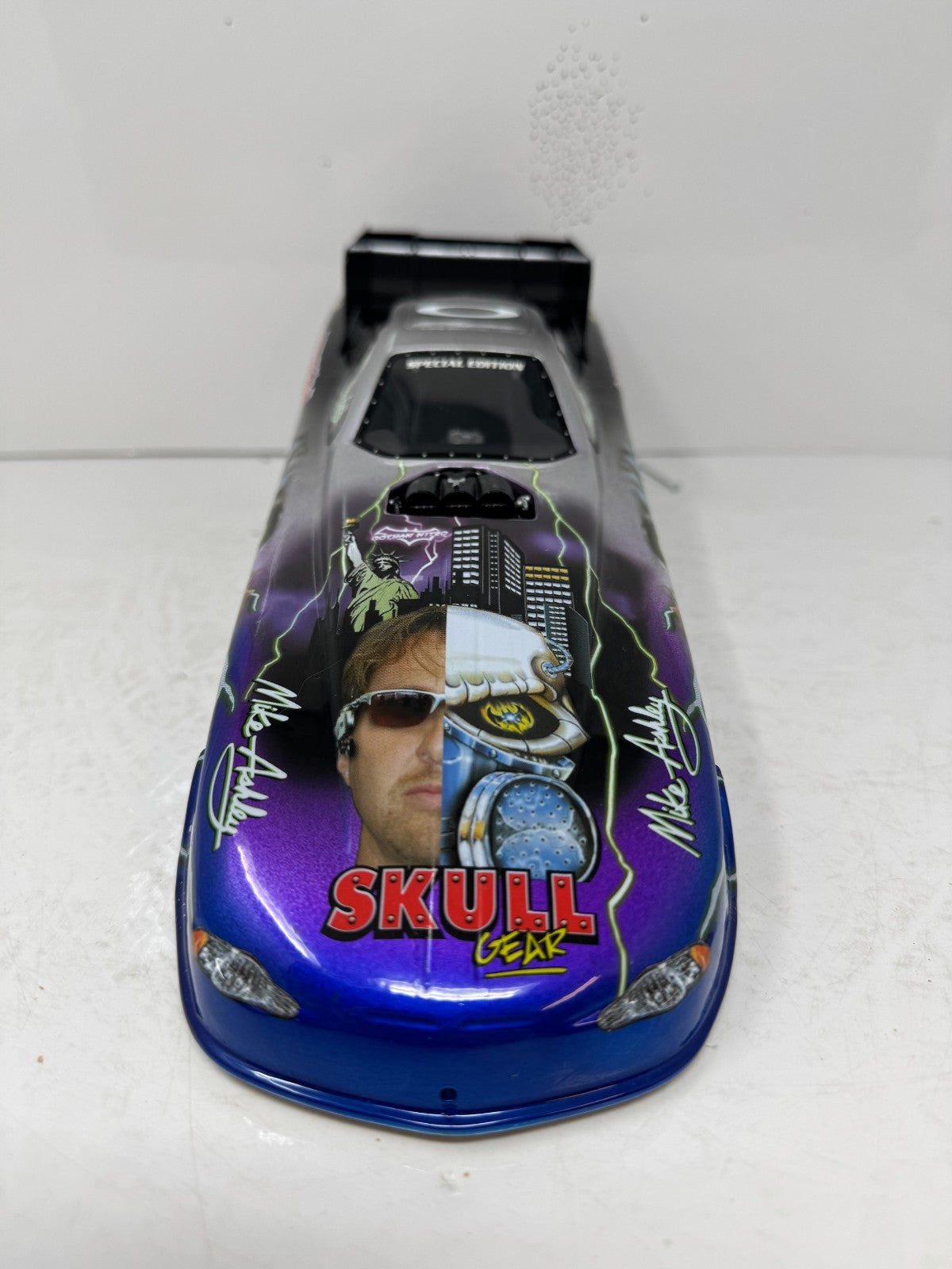 Milestone Mike Ashley NHRA Skull Gear Gotham City Funny Car 1:16 Scale