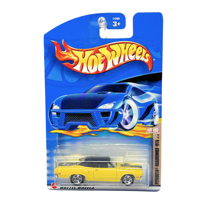 Hot Wheels Hot Rod Magazine 1970 Plymouth Road Runner 1:64 Diecast Yellow
