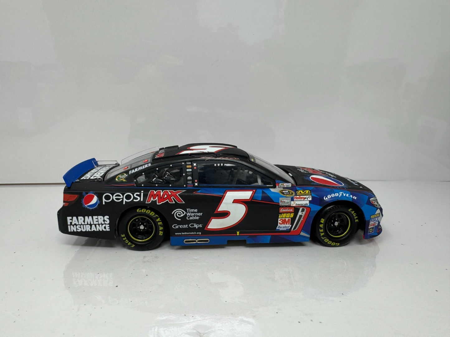 Lionel NASCAR Kasey Kahne #5 Pepsi Max 2013 Chevrolet SS 1:24 Diecast