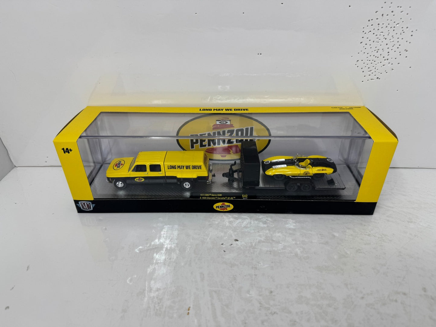 M2 Machines Pennzoil 1973 Sierra 3500 & 1959 Chevy Corvette XP-86 1:64 Diecast
