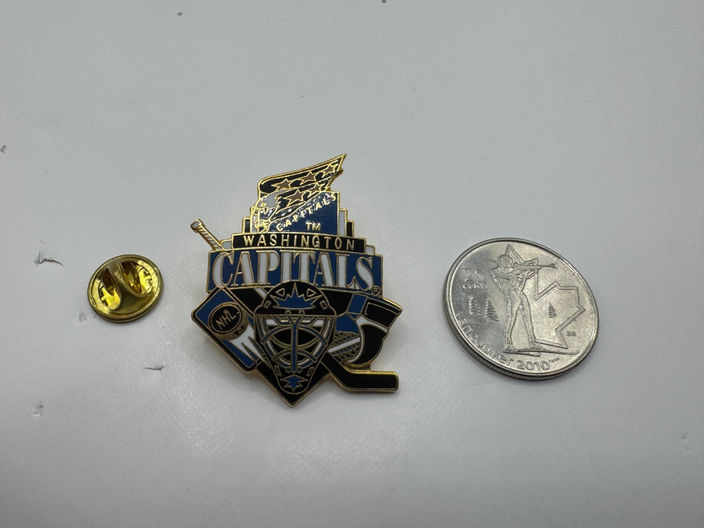 Washington Capitals NHL Hockey Team Lapel Pin