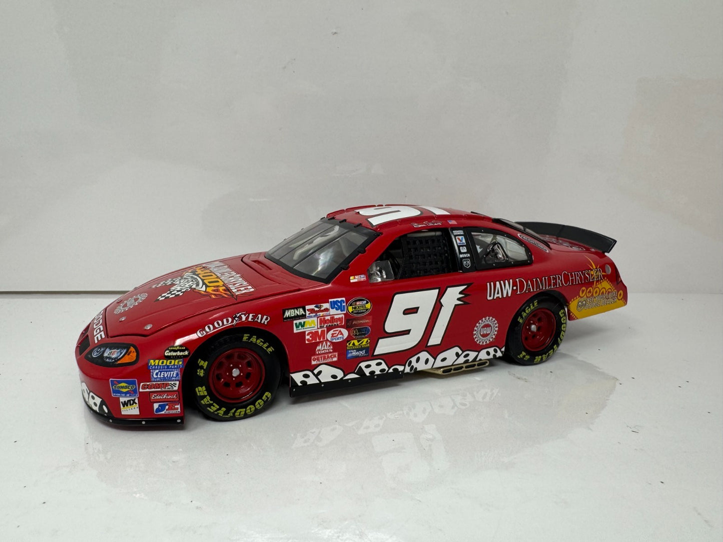 Action NASCAR Bill Elliott #9 Daimler Chrysler 2004 Dodge Intrepid 1:24 Diecast