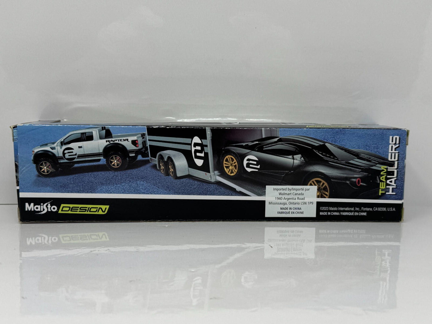 Maisto Design Team Haulers Chevrolet Camaro Z28 & Chevy K5 Blazer 1:64 Diecast