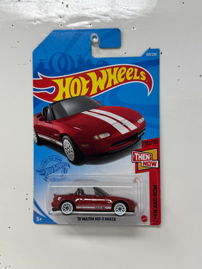 Hot Wheels Treasure Hunt 1991 Mazda MX-5 Miata 1:64 Diecast