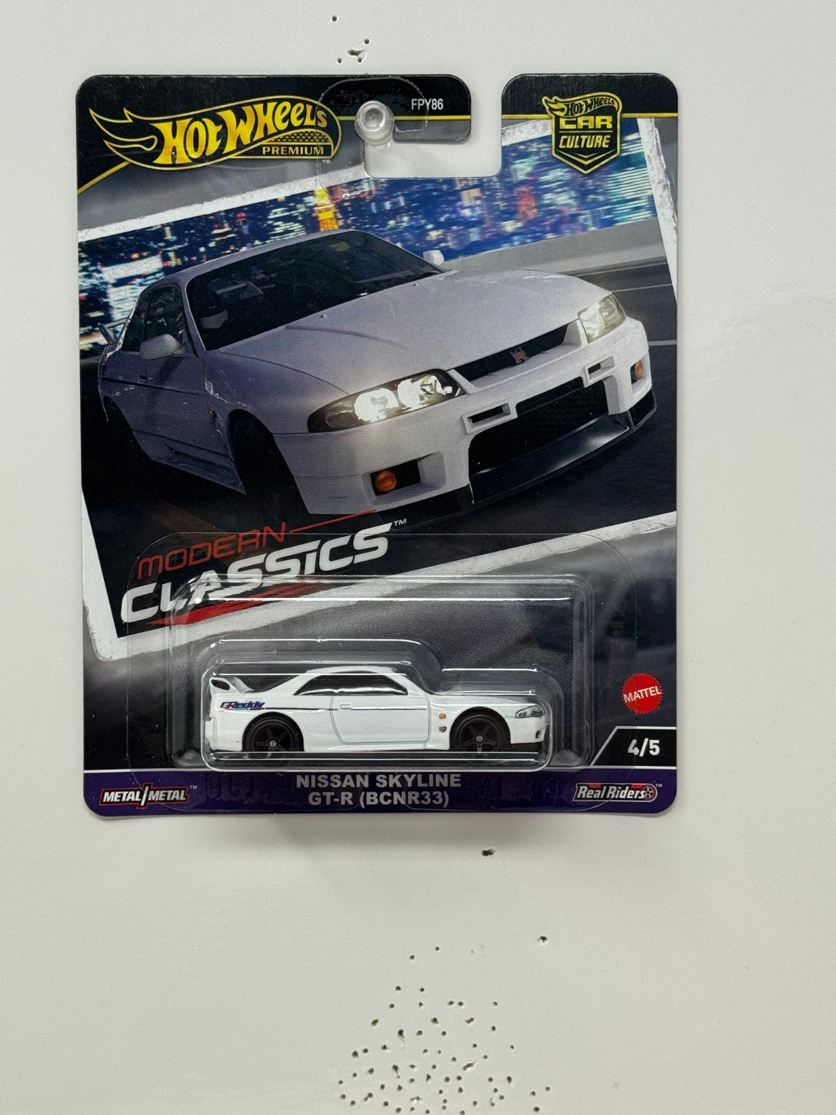 Hot Wheels Premium Modern Classics Nissan Skyline GT-R (BCNR33) 1:64 Diecast
